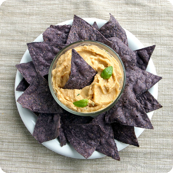 tomato basil hummus