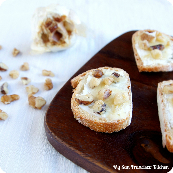 roasted garlic crostini