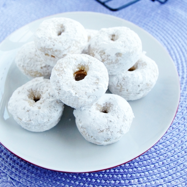 Image result for powdered doughnuts